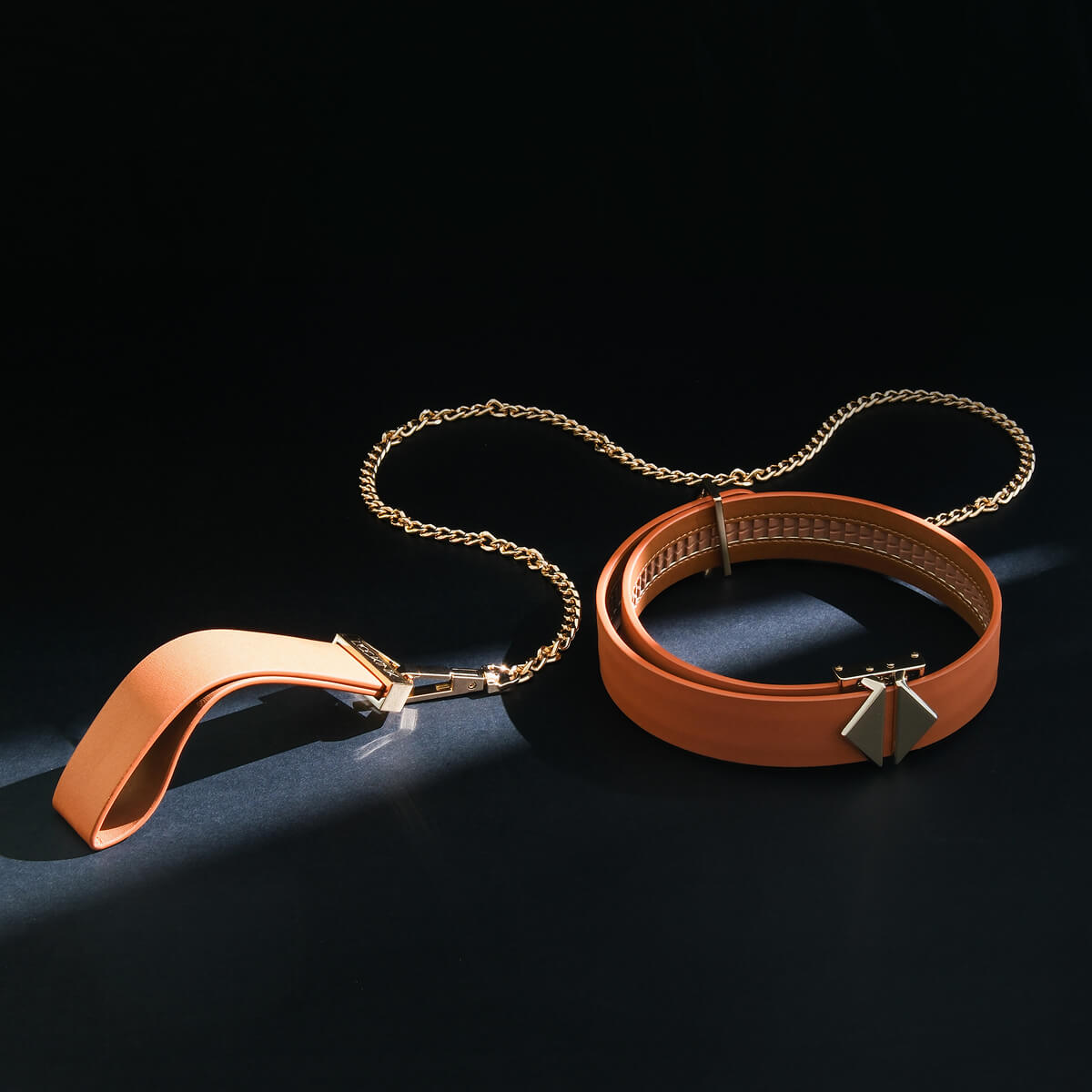 Tied collar with leash set